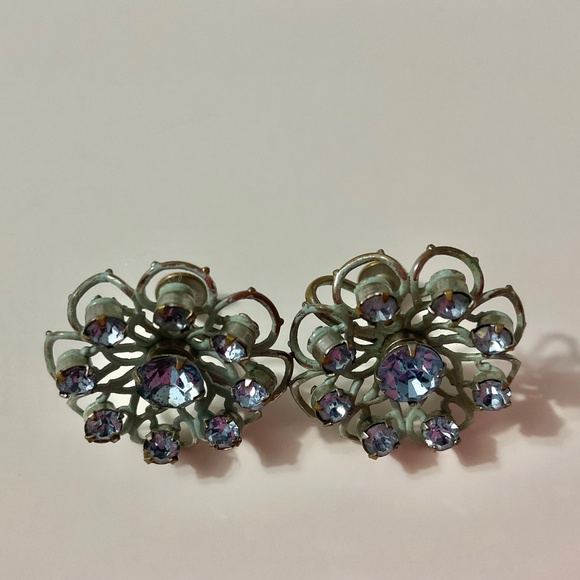 VTG Purplish Blue Rhinestone With Silver Tone Screw Back Earrings - Picture 5 of 6